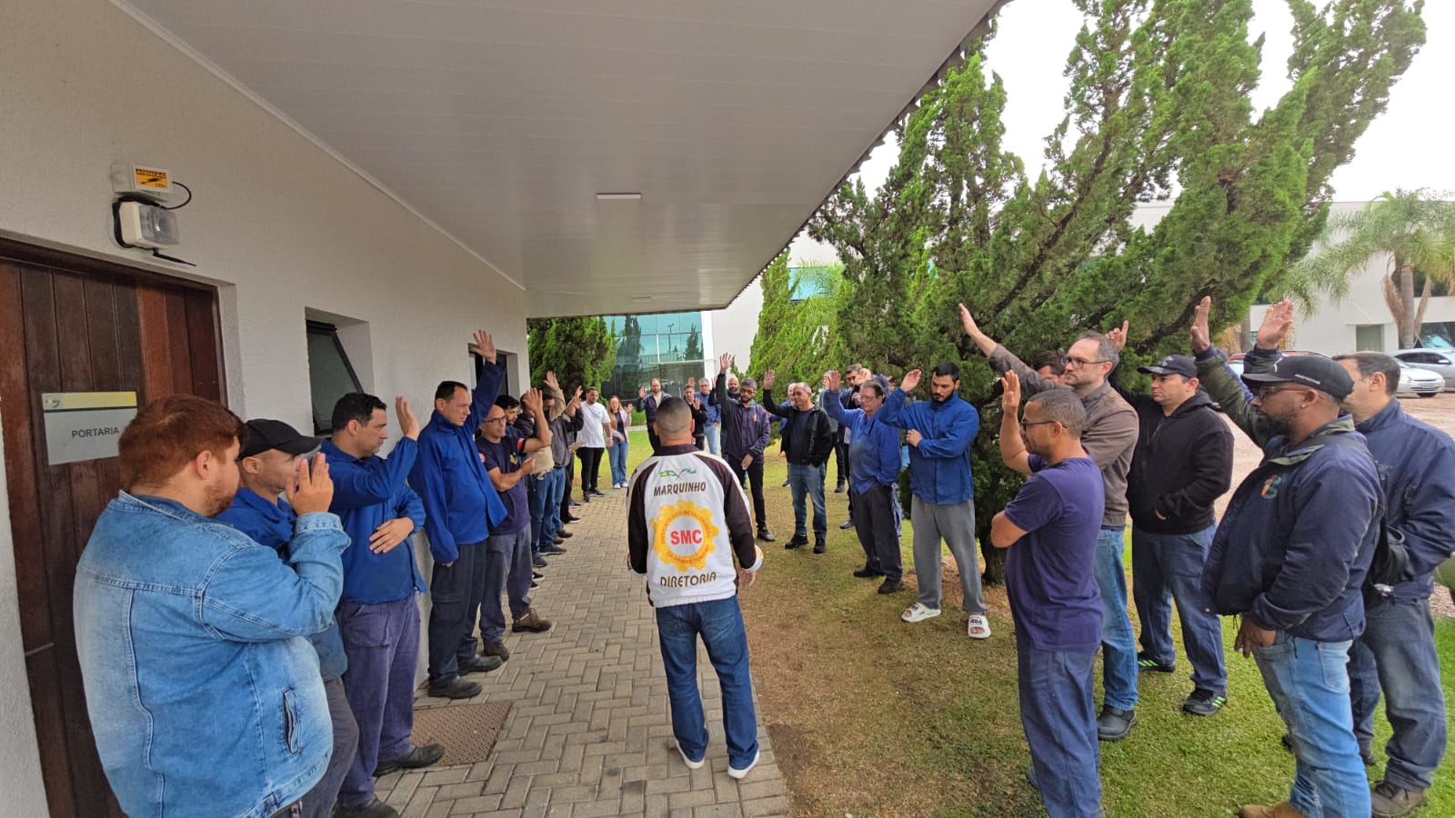 Metalúrgicos da Omeco autorizam SMC a iniciar negociações de Data-Base